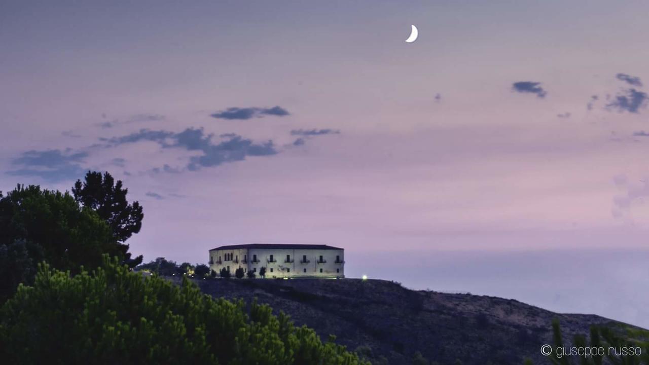 Villa Crawford Сан-Нікола-Арчелла Екстер'єр фото